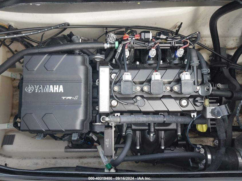 YAMA0346G819 2019 Yamaha Vx Deluxe