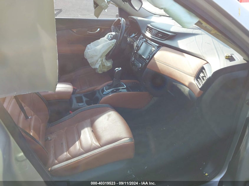 2018 NISSAN ROGUE VIN: JN8AT2MV9JW324323