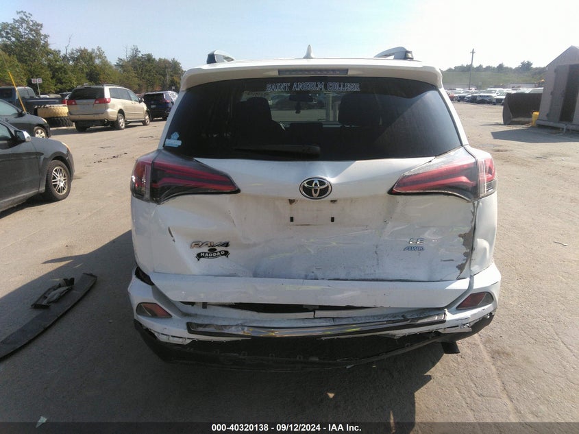 JTMBFREV6HJ716715 2017 Toyota Rav4 Le