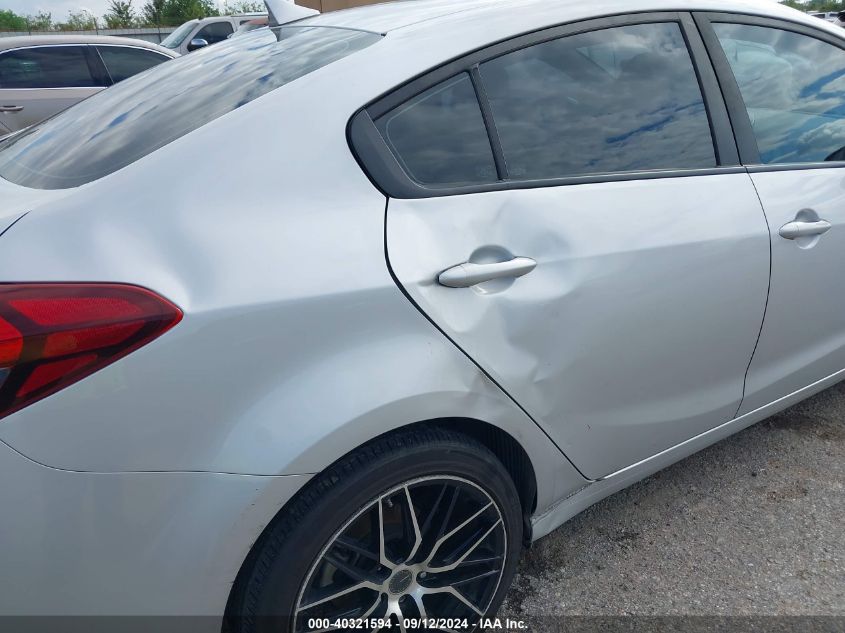 2017 Kia Forte Lx VIN: 3KPFK4A7XHE107096 Lot: 40321594