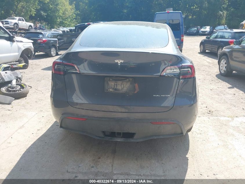 2023 Tesla Model Y VIN: 7SAYGDEE1PA123702 Lot: 40322674