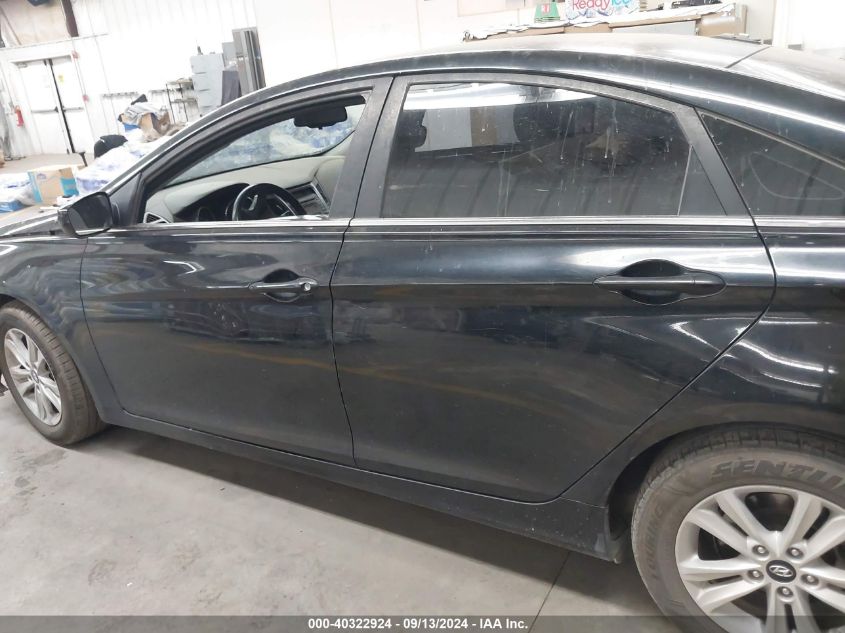 5NPEB4AC2DH733563 2013 Hyundai Sonata Gls