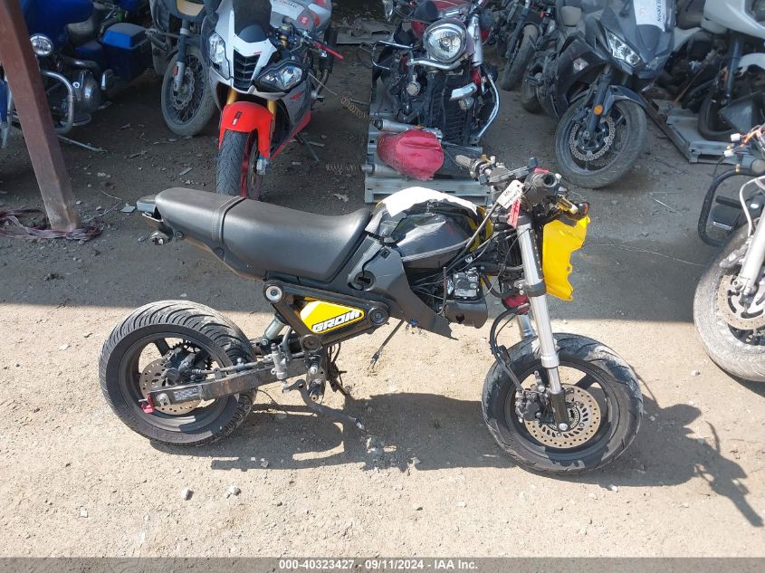 2022 Honda Grom A VIN: MLHJC9256N5001816 Lot: 40323427