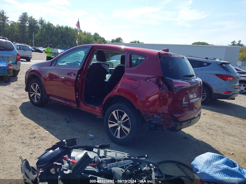 2018 TOYOTA RAV4 XLE VIN: 2T3RFREV5JW832476