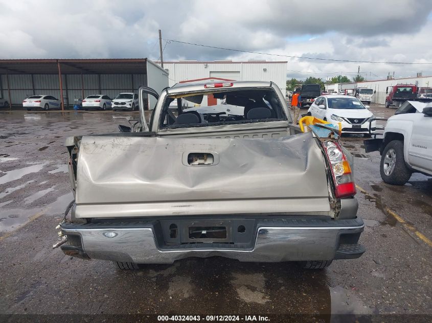 2001 Chevrolet Silverado C1500 VIN: 2GCEC19T011187214 Lot: 40324043