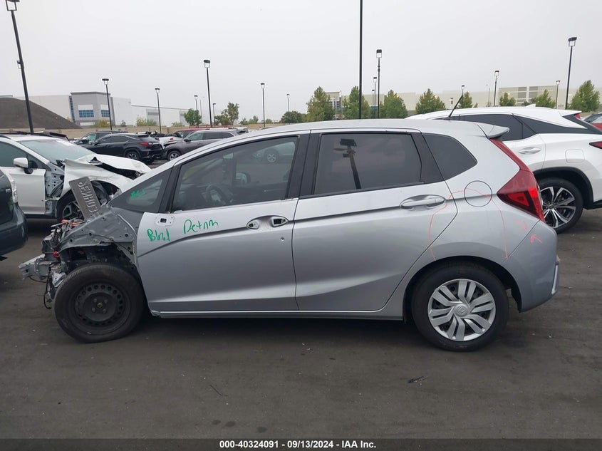2017 HONDA FIT LX - JHMGK5H54HS001608