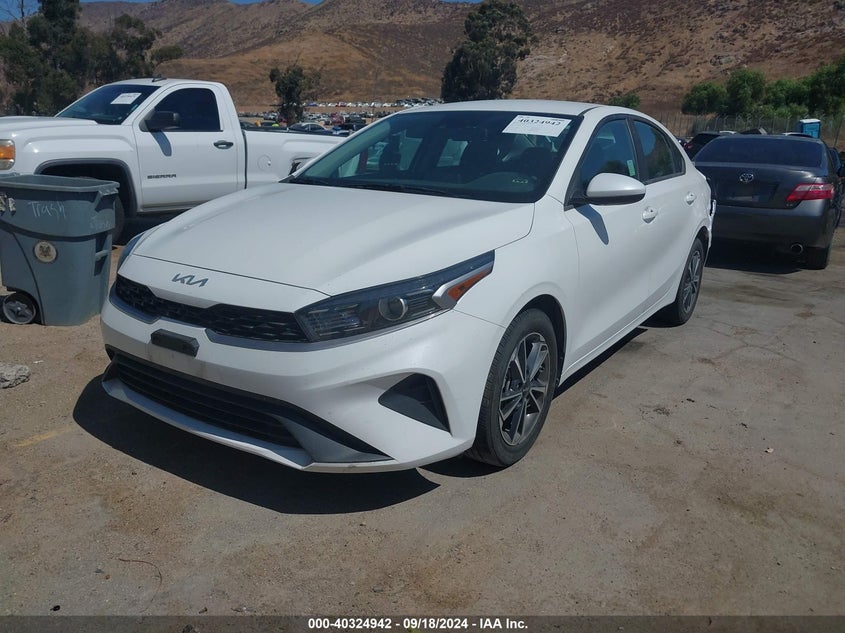 VIN 3KPF24AD7NE439501 2022 KIA FORTE LXS