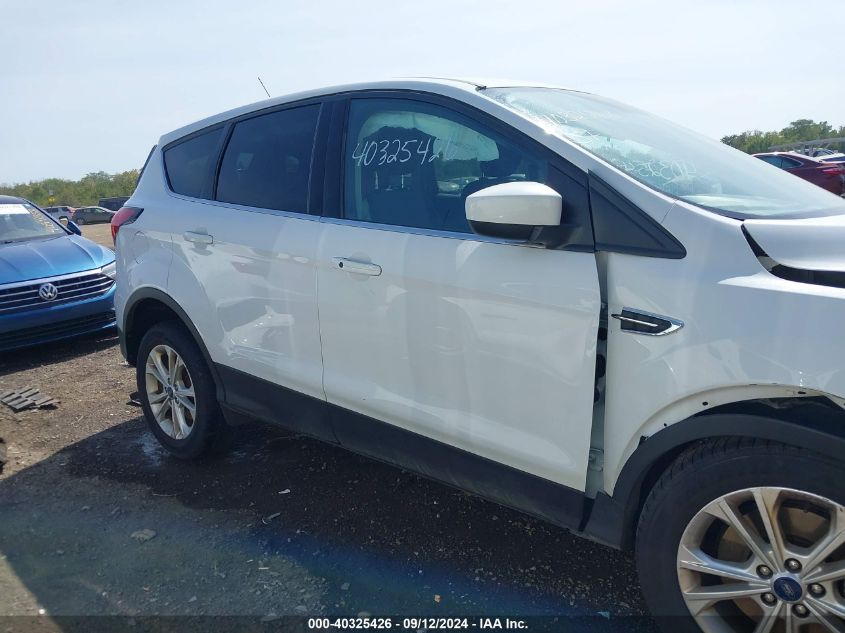 2019 FORD ESCAPE SE - 1FMCU9GD0KUA93706