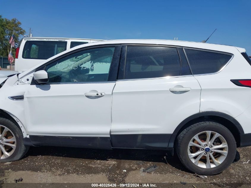 2019 FORD ESCAPE SE - 1FMCU9GD0KUA93706