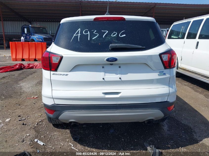 2019 FORD ESCAPE SE - 1FMCU9GD0KUA93706