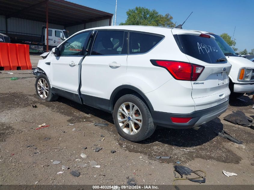 2019 FORD ESCAPE SE - 1FMCU9GD0KUA93706