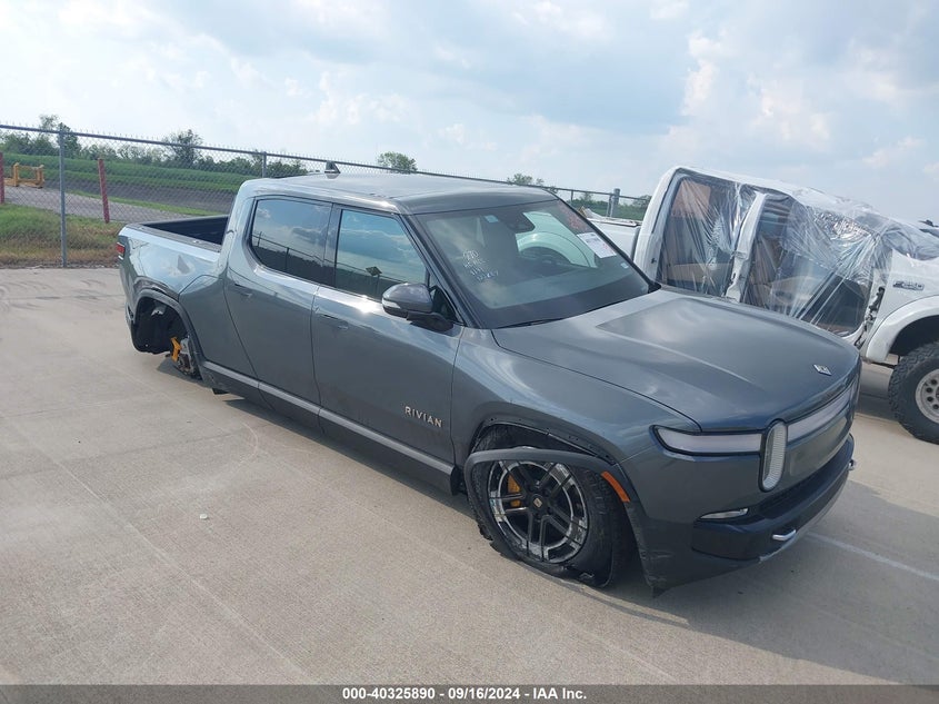2022 RIVIAN R1T  (VIN: 7FCTGAAA3NN012279)