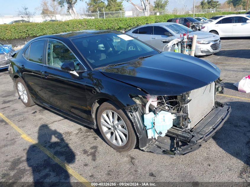 4T1C11AK3MU429871 2021 TOYOTA CAMRY - Image 1