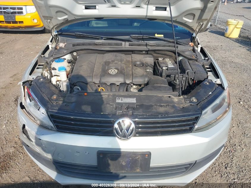 3VWDZ7AJ5BM312836 2011 Volkswagen Jetta Se