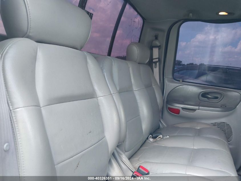 1FTRW08L53KC70502 2003 Ford F-150 Lariat/Xlt