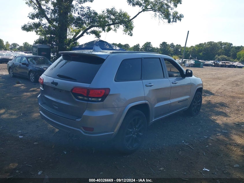 VIN 1C4RJFAGXJC148658 2018 JEEP GRAND CHEROKEE ALTITUDE 4X4