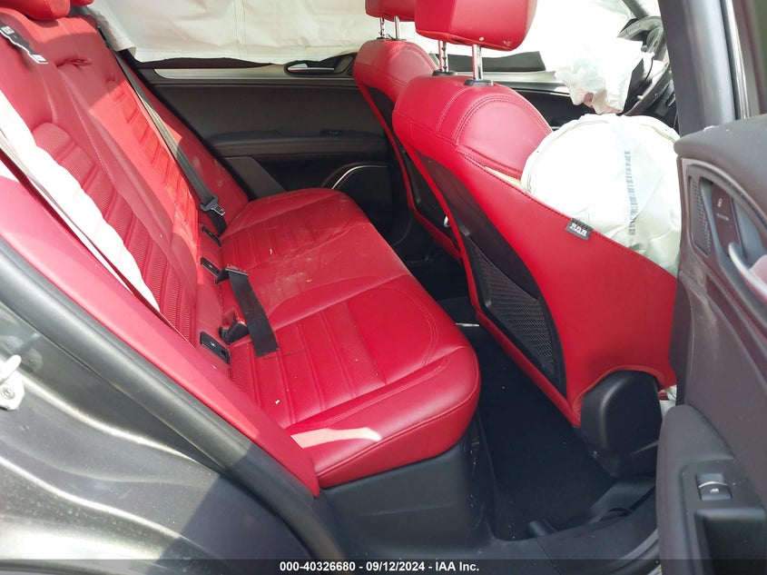 VIN ZASPAKBN3N7D24243 2022 ALFA ROMEO STELVIO VELOCE TI AWD