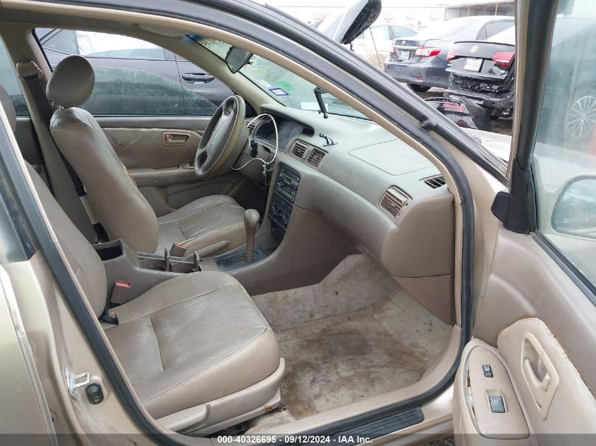 2000 Toyota Camry Ce/Le/Xle VIN: JT2BG22K6Y0442977 Lot: 40326695