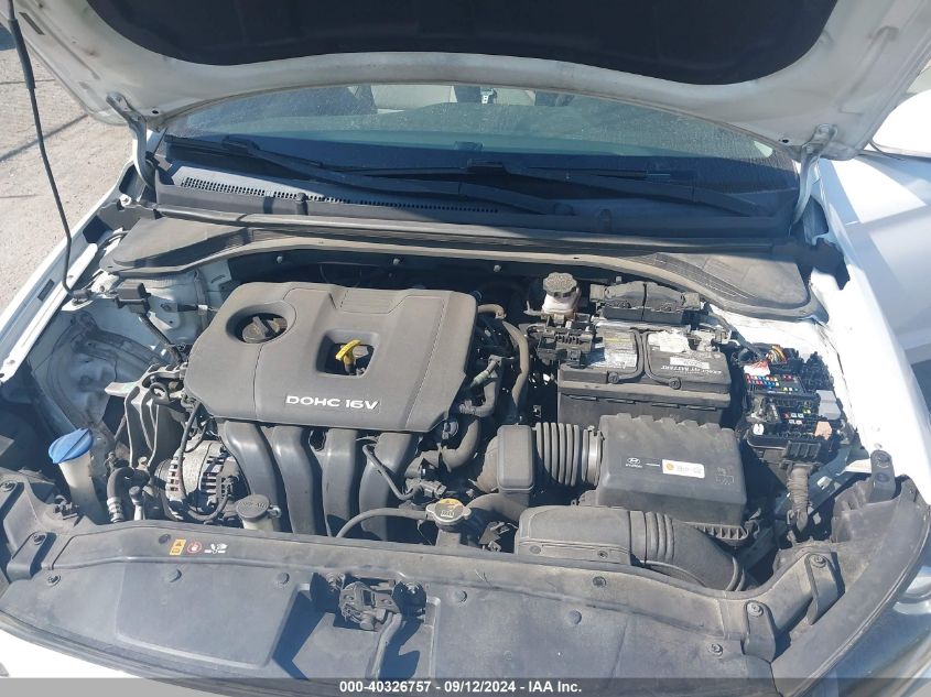 2017 HYUNDAI ELANTRA SE - 5NPD84LF3HH196144