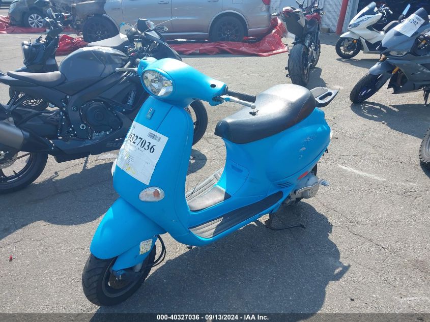 2005 Vespa M198F VIN: ZAPM198F055013545 Lot: 40327036