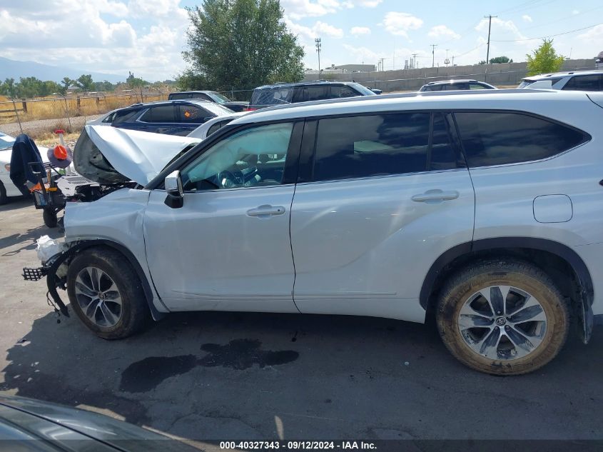 2022 Toyota Highlander Xle VIN: 5TDGZRBHXNS169216 Lot: 40327343