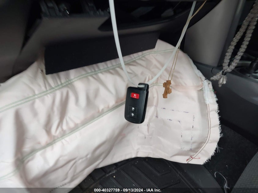 2018 TOYOTA RAV4 XLE - 2T3WFREV4JW471289