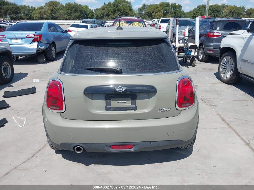 2020 Mini Hardtop Cooper VIN: WMWXR3C07L2L35599 Lot: 40327887