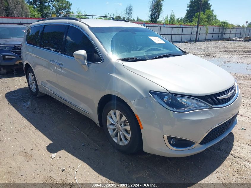 2017 Chrysler Pacifica, Touri...