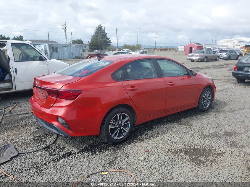 VIN 3KPF24AD2PE526466 2023 KIA FORTE LXS