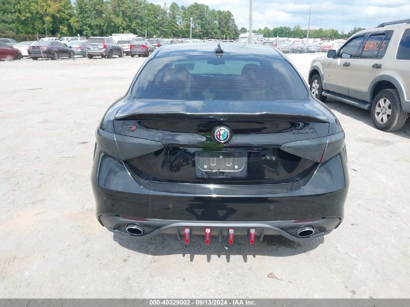 2017 Alfa Romeo Giulia Awd VIN: ZARFAEDN0H7550026 Lot: 40329002