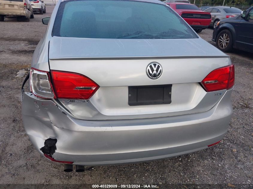 3VWLL7AJ7CM013959 2012 Volkswagen Jetta Tdi