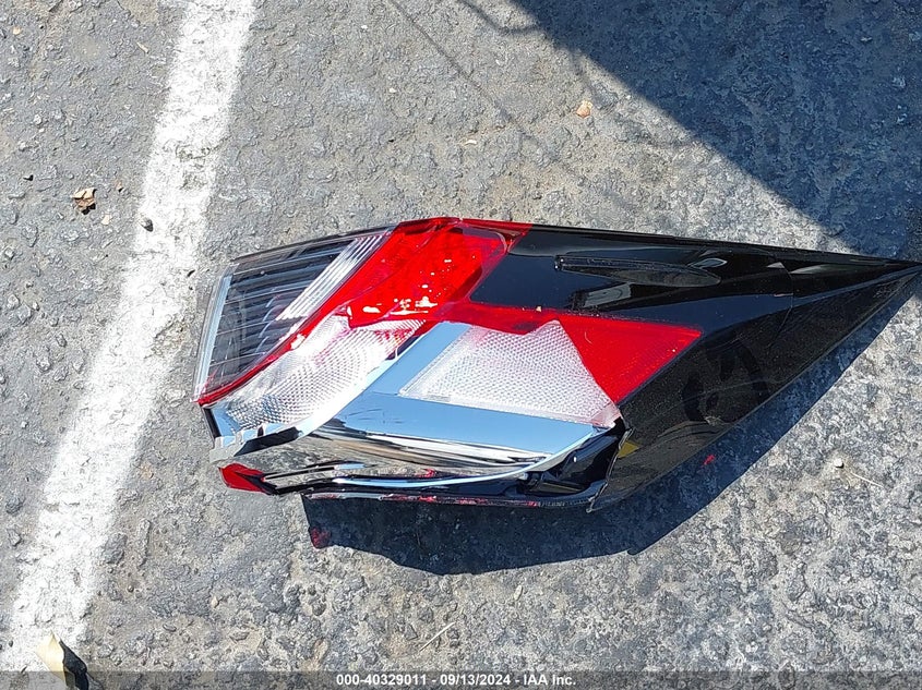 VIN 2T3C1RFV0PC232784 2023 TOYOTA RAV4 XLE PREMIUM