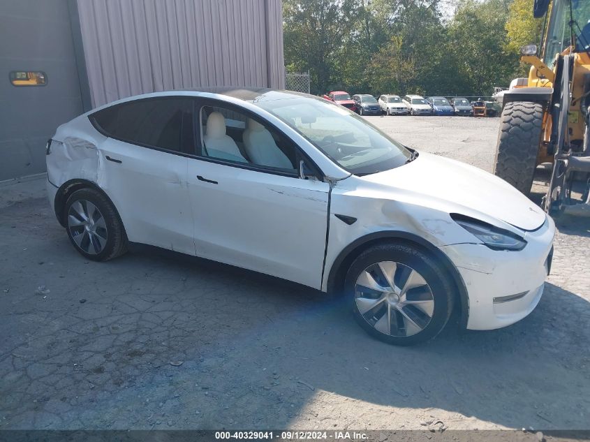 5YJYGDEE4MF069176 2021 TESLA MODEL Y - Image 1