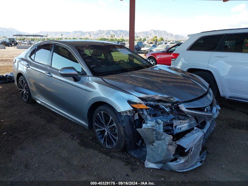 4T1B11HK9JU148414 2018 TOYOTA CAMRY - Image 1