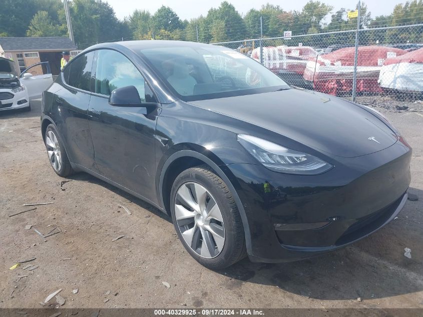 5YJYGDED5MF110342 2021 TESLA MODEL Y - Image 1