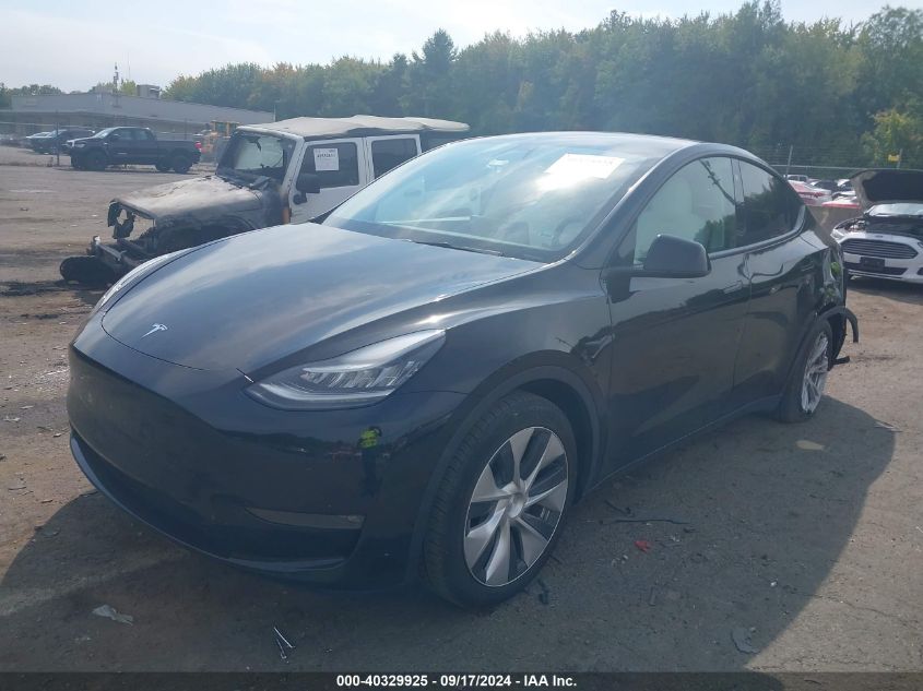 5YJYGDED5MF110342 2021 TESLA MODEL Y - Image 2