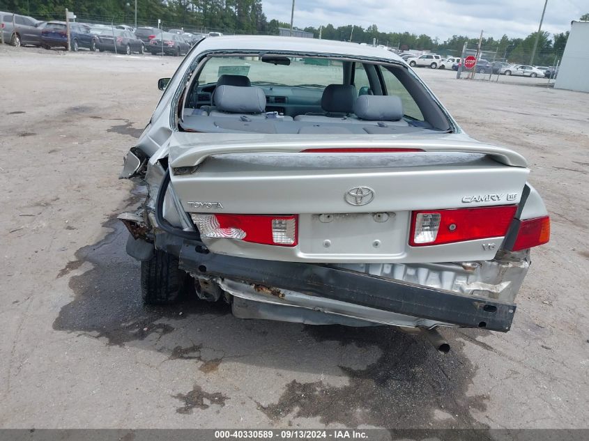 4T1BF28K51U961725 2001 Toyota Camry Xle V6