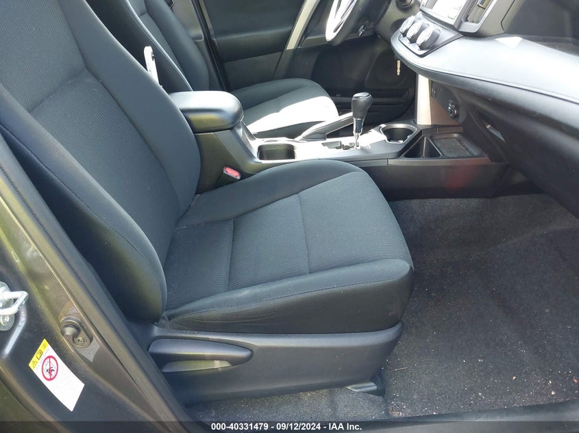 VIN 2T3ZFREV8HW364981 2017 TOYOTA RAV4 LE