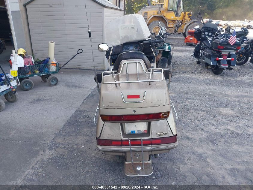 1988 Honda Gl1500 VIN: 1HFSC2203JA004117 Lot: 40331542