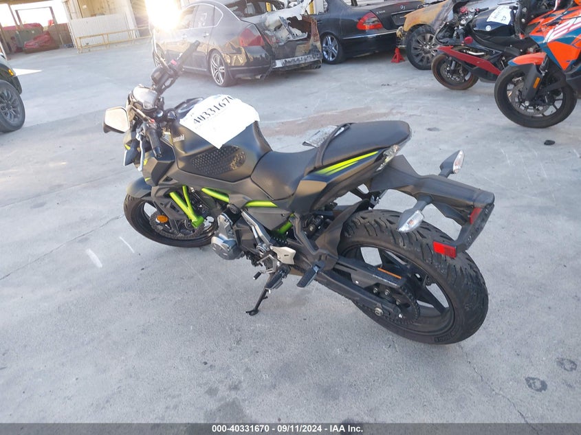 VIN JKAEREG14KDA03001 2019 KAWASAKI ER650 G