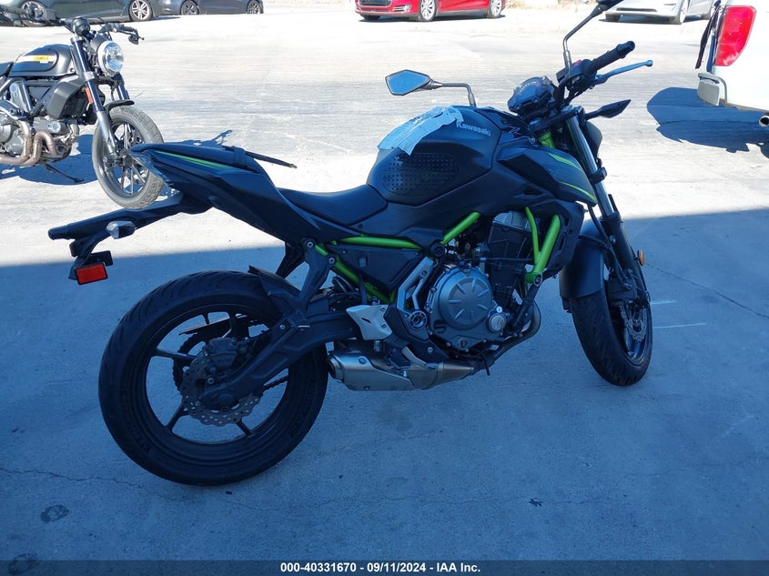 VIN JKAEREG14KDA03001 2019 KAWASAKI ER650 G
