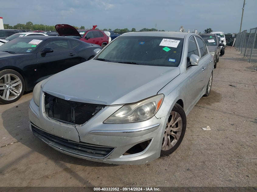 2013 HYUNDAI GENESIS VIN: KMHGC4DD1DU226343