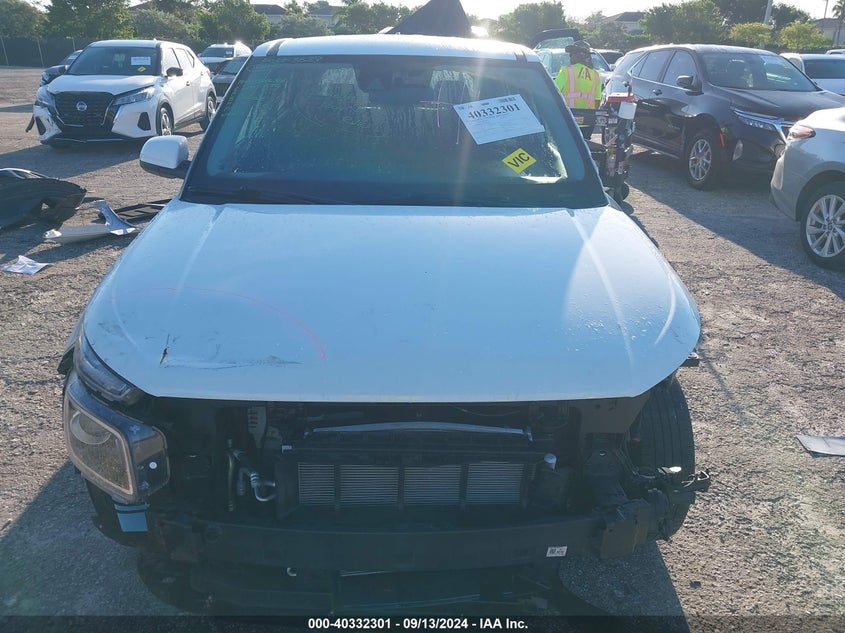 VIN KMHRB8A3XMU065649 2021 HYUNDAI VENUE SE