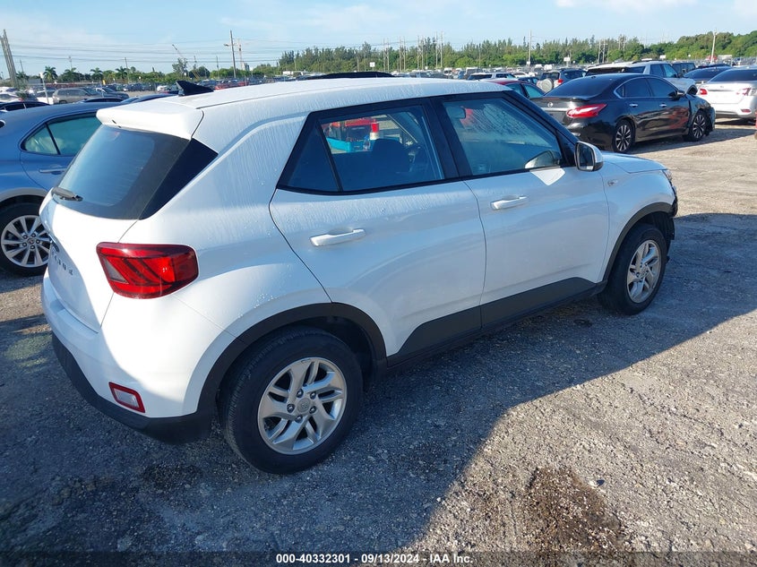 VIN KMHRB8A3XMU065649 2021 HYUNDAI VENUE SE