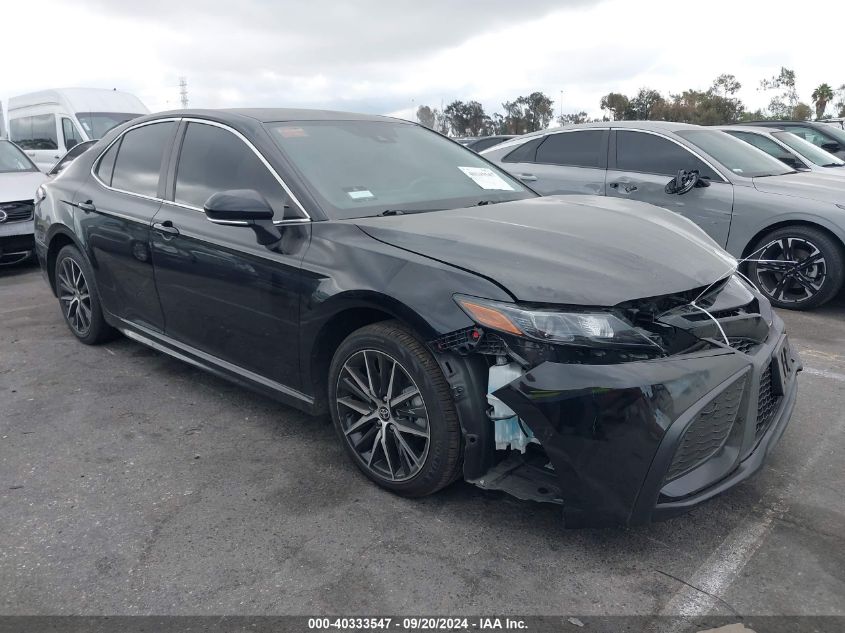 4T1T11AK0NU037626 2022 TOYOTA CAMRY - Image 1