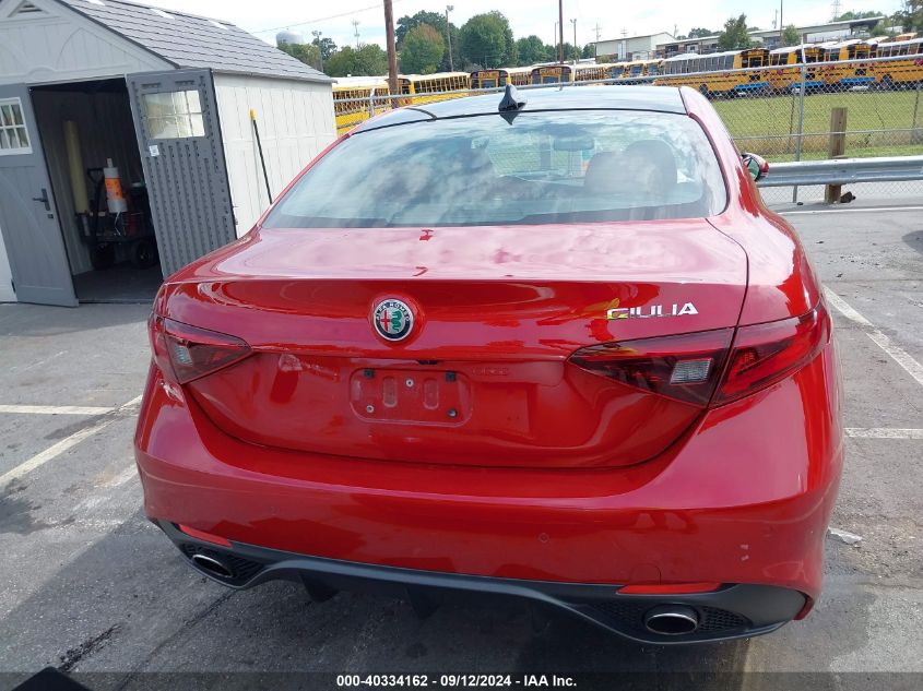 ZARFAECN6J7578145 2018 ALFA ROMEO GIULIA - Image 16