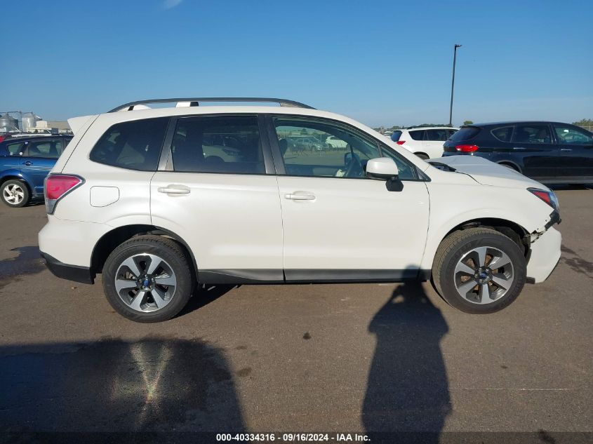 2017 Subaru Forester 2.5I Premium VIN: JF2SJAEC2HH411770 Lot: 40334316