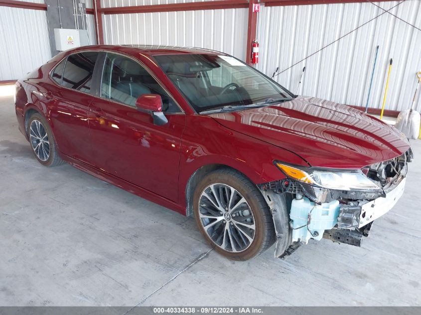 4T1B11HK5JU568543 2018 TOYOTA CAMRY - Image 1