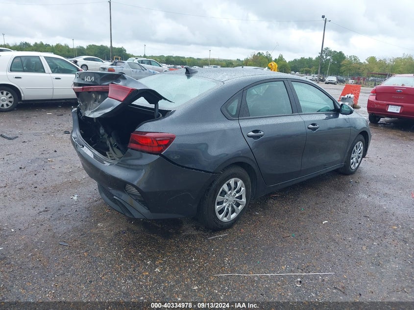 VIN 3KPF24AD1RE687670 2024 KIA FORTE LX