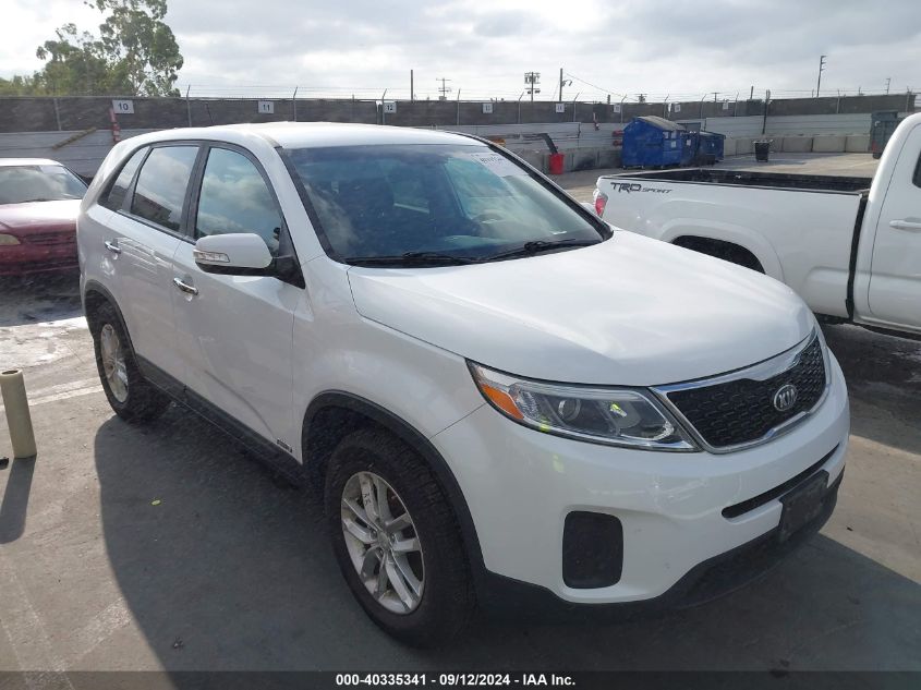 VIN 5XYKTCA6XFG602945 2015 KIA Sorento, LX no.1